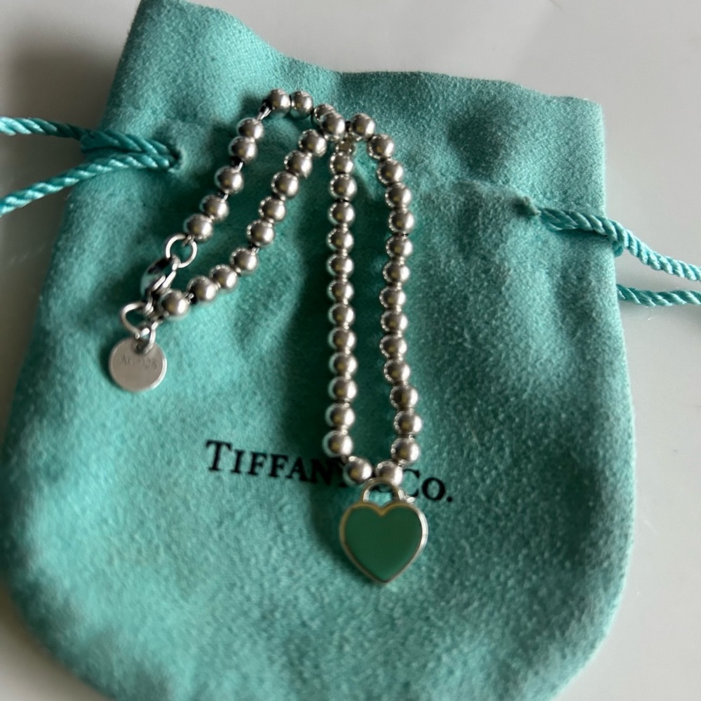 Sterling silver tag with Tiffany Blue® enamel finish